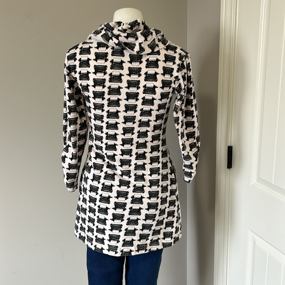 Effie's Heart ~ Typewriter Print Julliard Pullover Tunic Cowl Neck Cream Black S - Picture 6 of 10